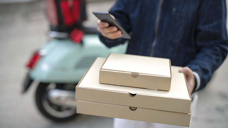 «الإكرامية » يتم تفعيلها تلقائياً في جميع الطلبات دون تدخل من المستهلك.  أرشيفية