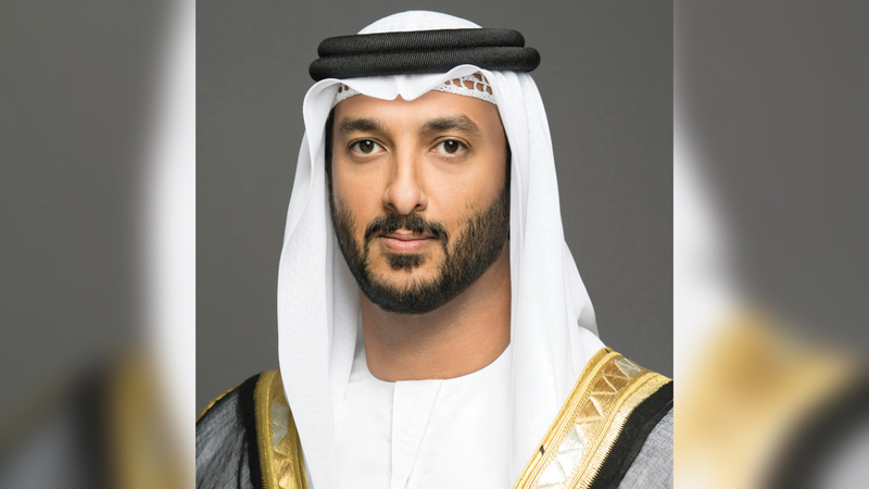 عبدالله بن طوق: «التصنيف الإيجابي يعكس ثقة المؤسسات الدولية ووكالات التصنيف العالمية بدولة الإمارات بشكل عام».