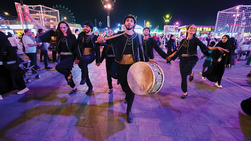 أكثر من 750 عرضاً جماهيرياً على مدار أيام المهرجان. من المصدر