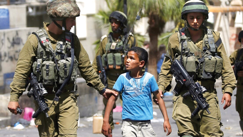 إسرائيل اعتقلت 800 طفل فلسطيني منذ بداية 2022. الإمارات اليوم