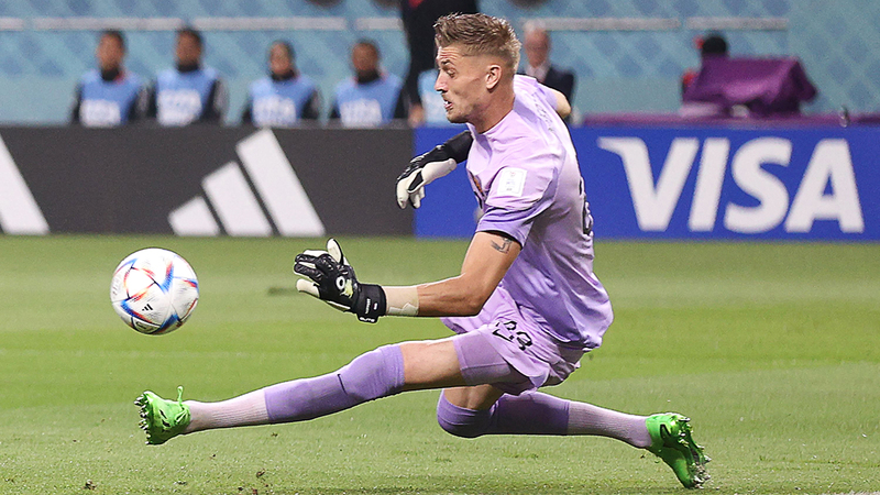 الحارس الهولندي نوبرت متألق بشدة في المونديال الحالي. أ.ف.ب