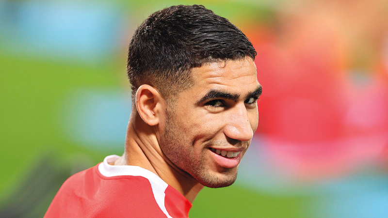 أشرف حكيمي صانع أفراح المغرب في مونديال قطر. أ.ف.ب