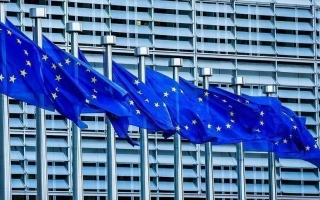 الصورة: الاتحاد الأوروبي يندد بـ"تصريحات مجنونة" لماسك بعد دعوته لإلغاء التكتل