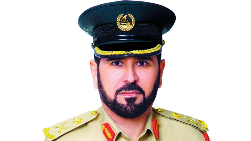 اللواء أحمد ثاني بن غليطة: «منصة (أثر) أسهمت في تصدر شرطة دبي عالمياً لمؤشر إنجاز التقارير الفنية للأدلة والأحراز».