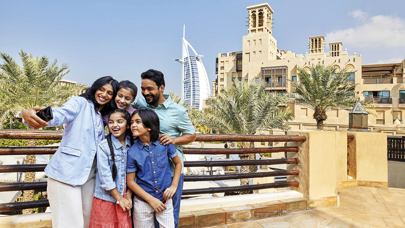 عمليات البحث عن رحلات جوية رافقها البحث عن الإقامة في المنشآت الفندقية.  أرشيفية