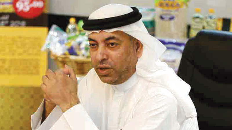 إبراهيم البحر: «منافذ بيع تحجم عن طرح تخفيضات على سلع الاستهلاك اليومي، لارتفاع الطلب عليها بشكل كبير».