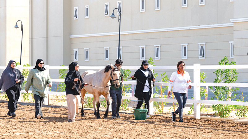 البرنامج من خلال الأنشطة المتنوّعة يضمن للمشاركات التعرف إلى أسلوب متفرّد في القيادة.   من المصدر