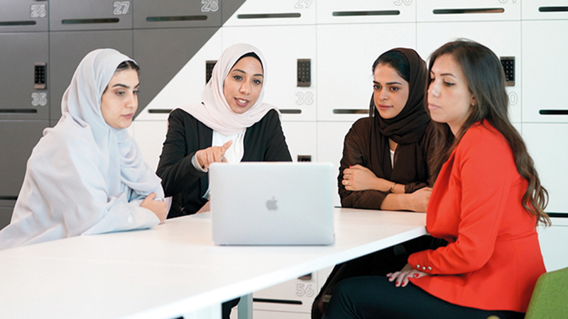 %48.8 من رائدات الأعمال في الدولة رئيسات تنفيذيات.   من المصدر