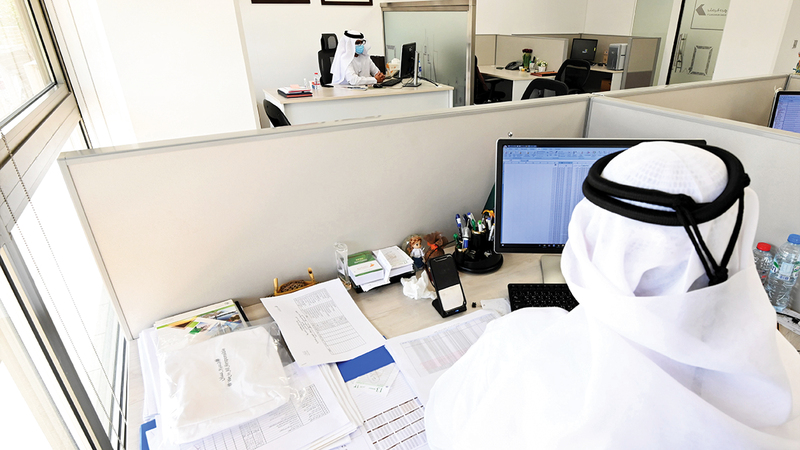 إثبات المُؤمن عليه تعطّله عن العمل لسبب غير استقالته شرط لاستحقاق صرف التعويض.   أرشيفية