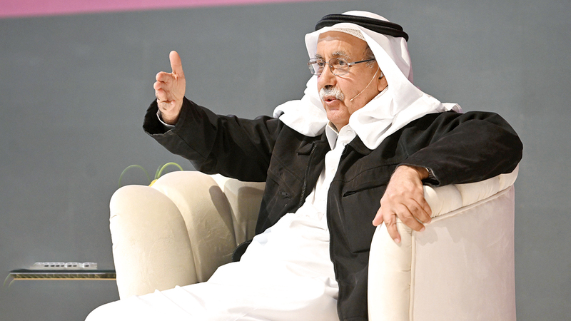 الغذامي طالب بأن تمثل لغتنا ضرورة للطلبة. تصوير: أريك أرازاس