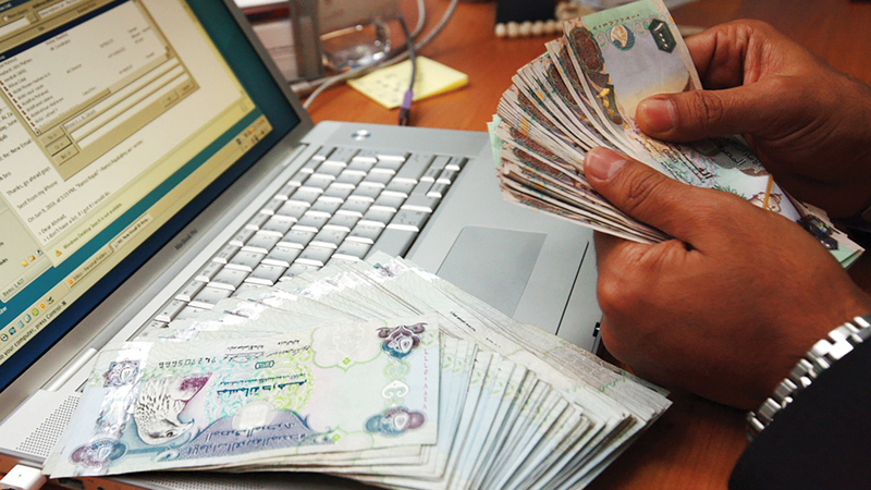 أصحاب مشاريع صغيرة يعانون عدم الموافقة على التمويل في بداية عمر الشركة.   أرشيفية