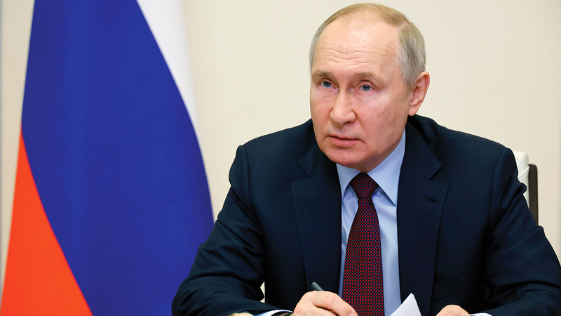 بوتين قد يضطر إلى تغيير تعامله مع الغرب. أ.ب