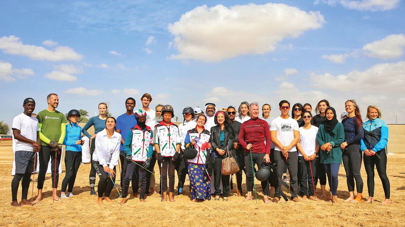 السباق يعكس تراكم الخبرات المرتبطة بتدريبات المشاركين في رحلة الهجن السنوية. وام