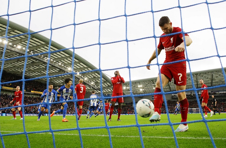 Liverpool loses to Brighton and bids farewell to the FA Cup
