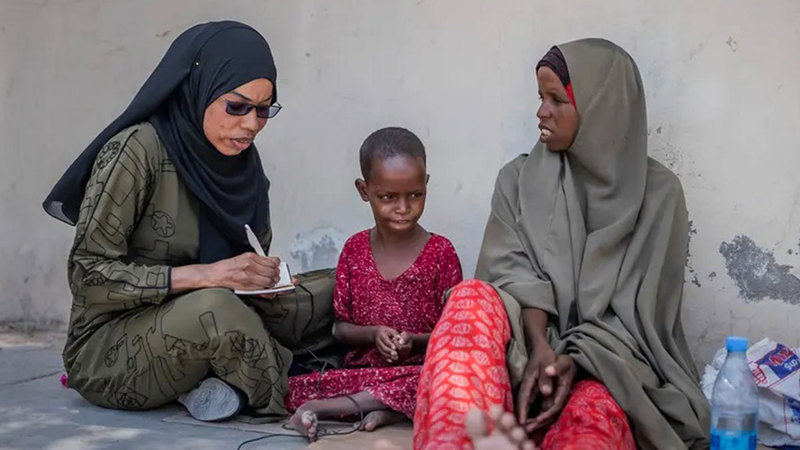 تغطيات «بيلان» تعكس هموم المرأة الصومالية.  أرشيفية
