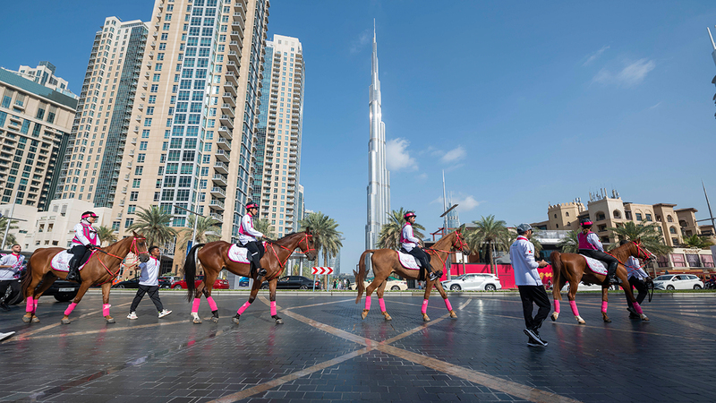 جولة المسيرة شملت معالم عدة في دبي. من المصدر