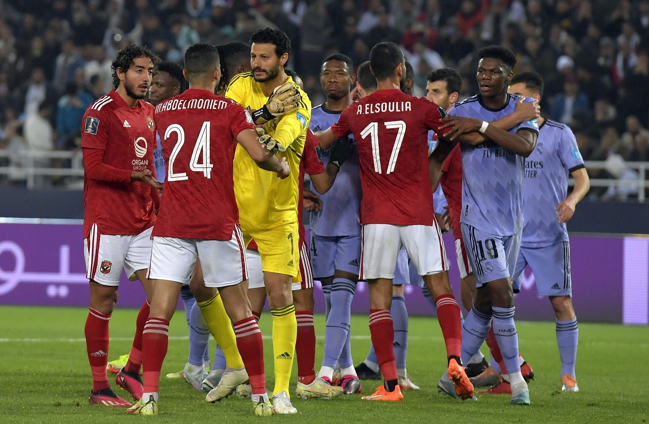 Provocative behavior from Real Madrid to Al-Ahly .. and one player cools the fire of the Egyptians (video)