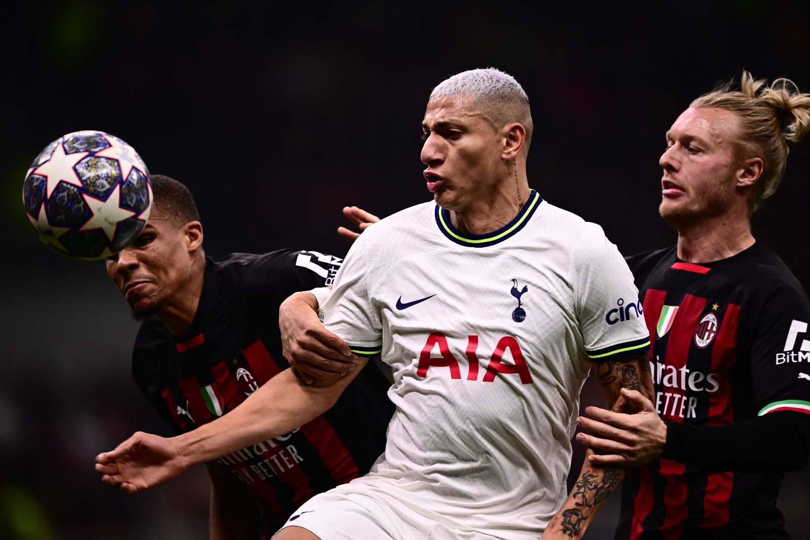 Milan beats Tottenham in a difficult match