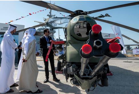 بعض منتجات معرض الدفاع الدولي "آيدكس 2023" في دورته السادسة عشرة والذي انطلق اليوم، ويستمر 5 أيام في مركز أبوظبي الوطني للمعارض. الصور عن وكالات