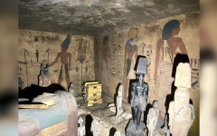 الصورة: المقبرة الفرعونية المزيفة تعيد فتح ملف الحفر والتهريب الأثري