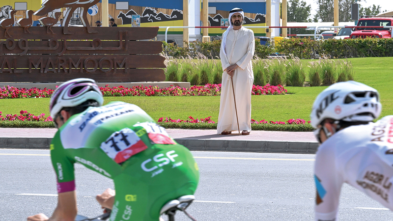 Mohammed bin Rashid witnesses the Emirates Tour of the bikes