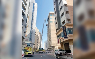 الصورة: دفاع مدني دبي يسيطر على حريق بشقة سكنية بالبرشاء
