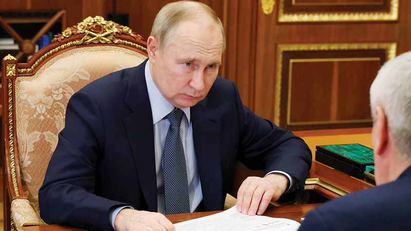 بوتين ينظر للغرب الديمقراطي باعتباره عقبة أمام استعادة روسيا لعظمتها. أ.ب