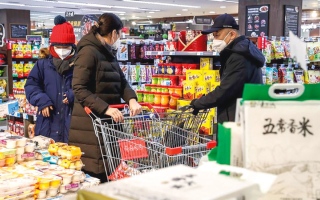 الصورة: أداء المستهلكين ينعش الاقتصاد الصيني