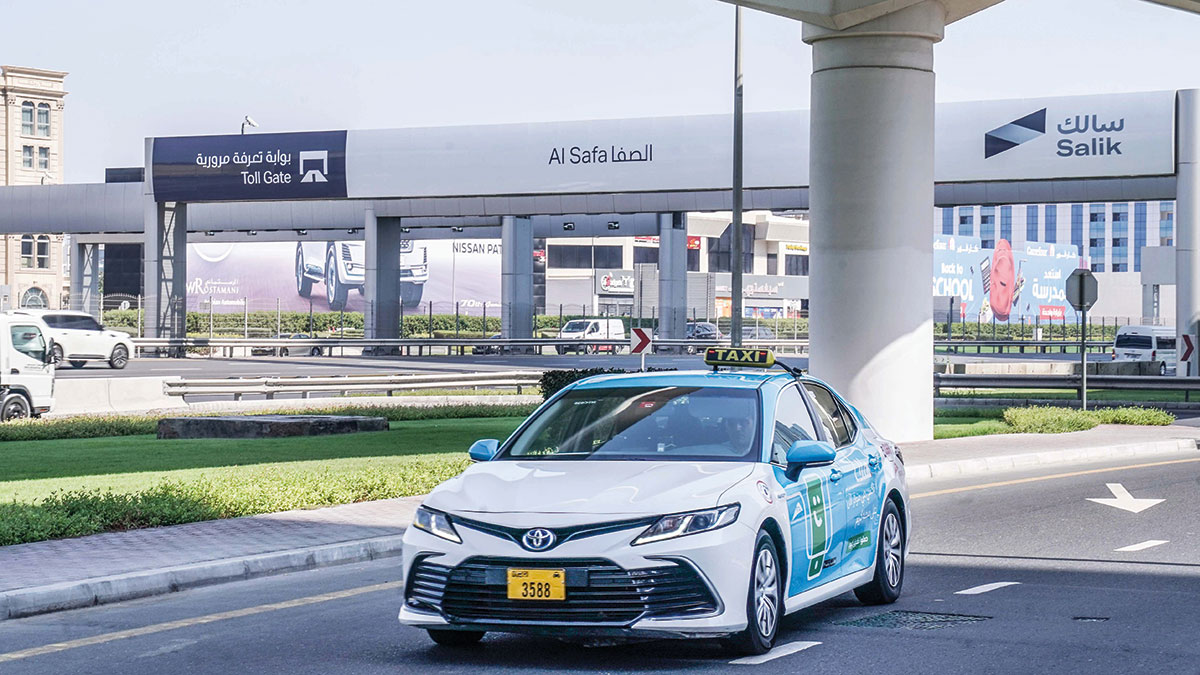 الحجز الإلكتروني يسهم في رفع كفاءة مركبات الأجرة في دبي.  من المصدر