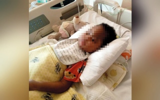 الصورة: تكاتف مجتمعي يقدم 6.7 ملايين درهم لعلاج الطفل «محمد»