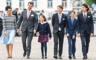 الصورة: أمير دنماركي ينتقل إلى أميركا بعد أن فقد أبناؤه ألقابهم الملكية