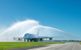 الصورة: كرايستشيرش النيوزيلندية ترحب بعودة عملاقة «طيران الإمارات»