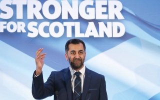 الصورة: حمزة يوسف يفوز بالسباق لرئاسة الوزراء في أسكتلندا
