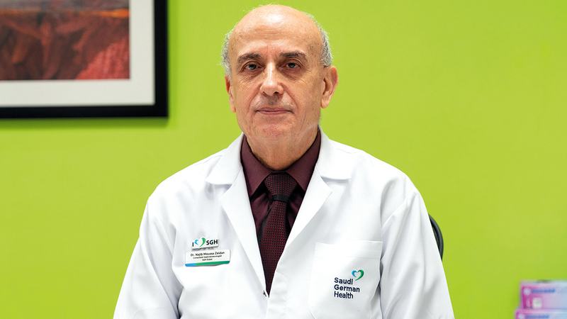 الدكتور: نجيب موسى زيدان.