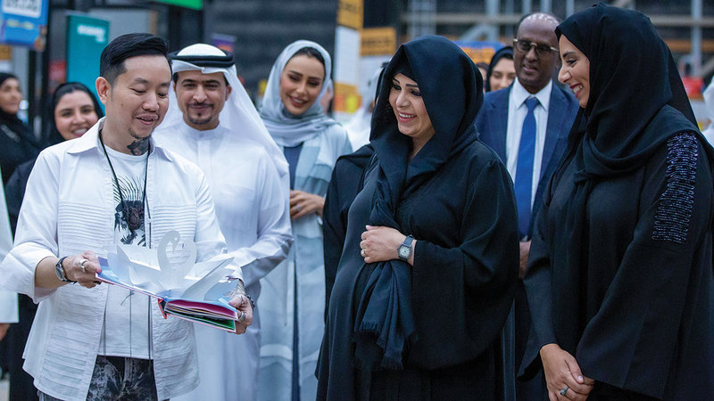 رئيسة هيئة الثقافة والفنون في دبي أثنت على دور المعرض وإسهامه في بناء بيئة معرفية تتسم بالشمولية والثراء.   من المصدر