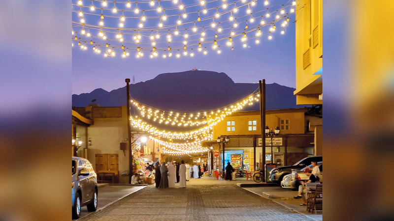 دبي مكان مثالي لقضاء شهر رمضان المبارك في أجواء من الألفة والعطاء. من المصدر