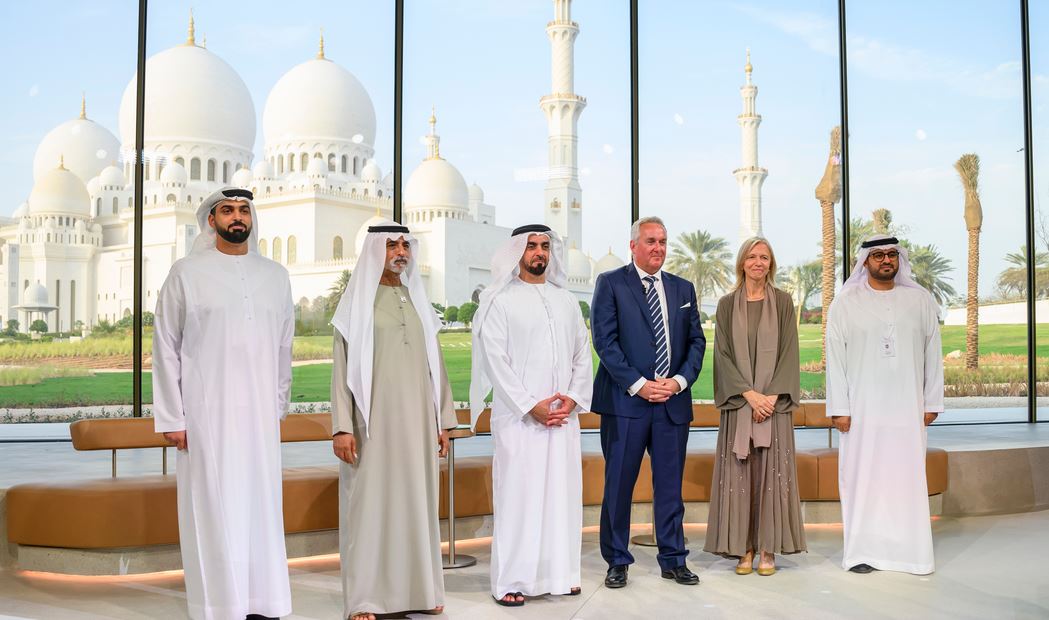 Saif bin Zayed attends the "mastery of leadership and success" lecture