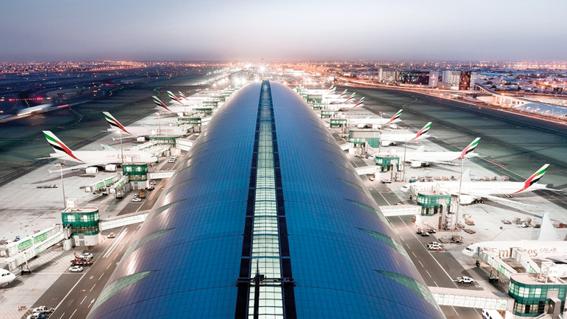 حجم الاستثمارات في قطاع الطيران المدني بالدولة يزيد على تريليون درهم تقريباً.  وام