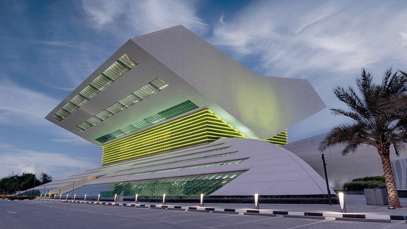 مسرح مكتبة محمد بن راشد يحتضن عروض الدورة الثالثة من المهرجان الذي تنظمه «دبي للثقافة».  من المصدر