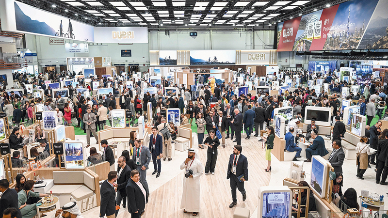 مشاركون في سوق السفر العربي أكدوا أن قطاع السياحة في الدولة اتخذ خطوات ملموسة في مجال الاستدامة. تصوير: باتريك كاستيلو