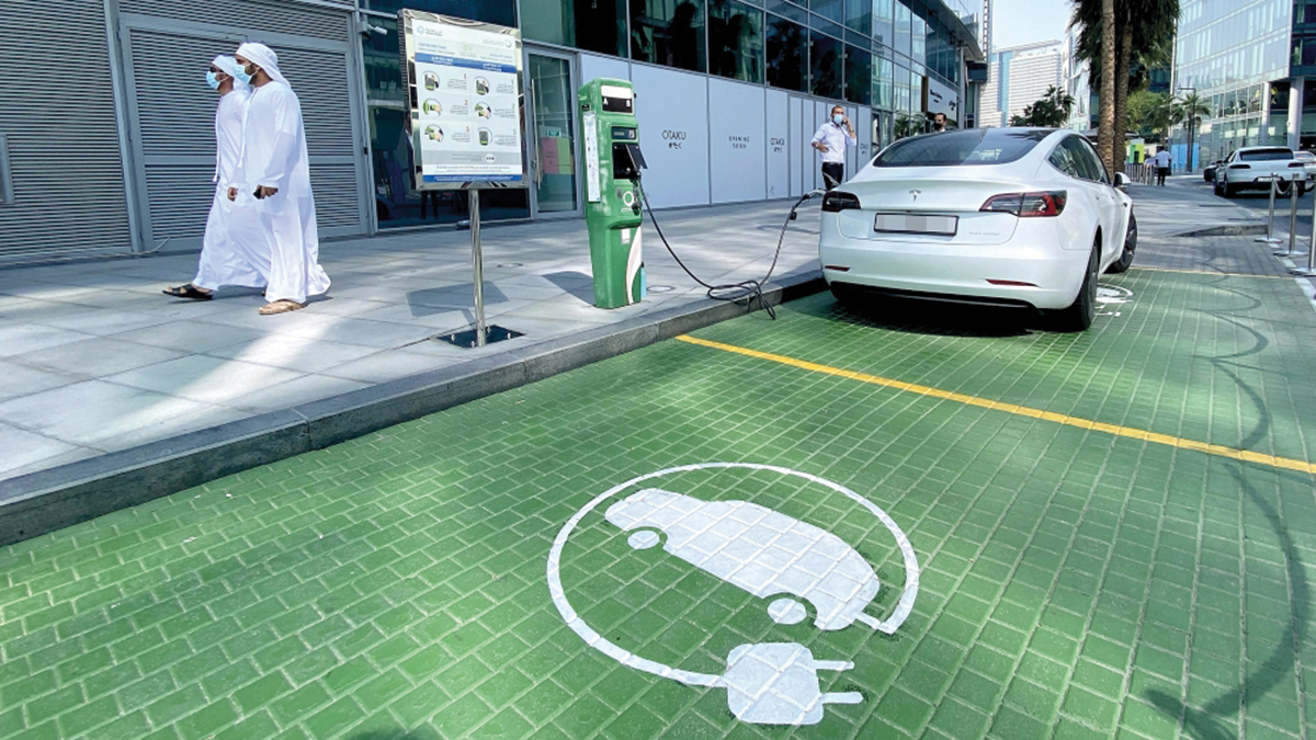 التسعيرة تأتي ضمن تشريع جديد لمحطات الشحن بهدف توفير الخدمة بأقل وقت وأعلى كفاءة.    من المصدر