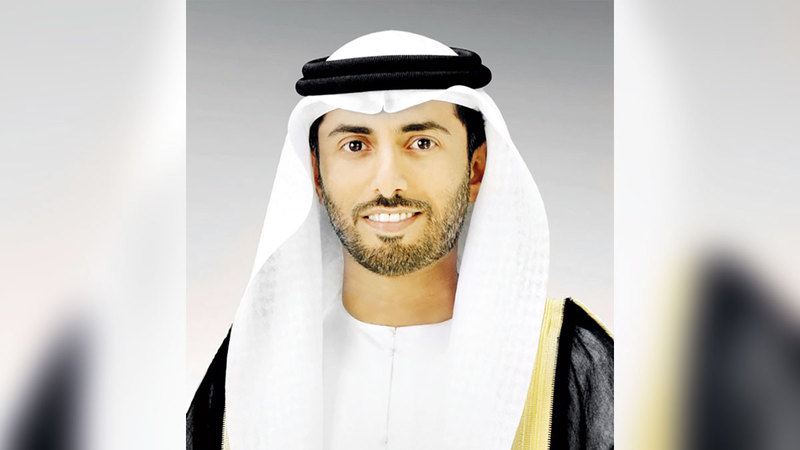 سهيل المزروعي: &laquo;الإمارات أصبحت علامة من علامات التطور والازدهار والنماء، بفضل قيادتها الرشيدة التي جعلت الإمارات (وطن اللامستحيل)&raquo;.