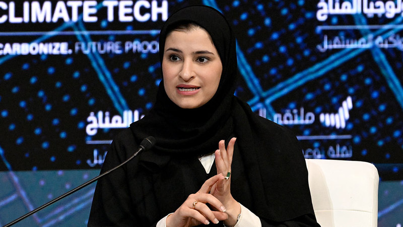 سارة الأميري: «الإمارات تضخ استثمارات مستمرة لخفض الانبعاثات الكربونية في مختلف القطاعات وخاصة الصناعة».