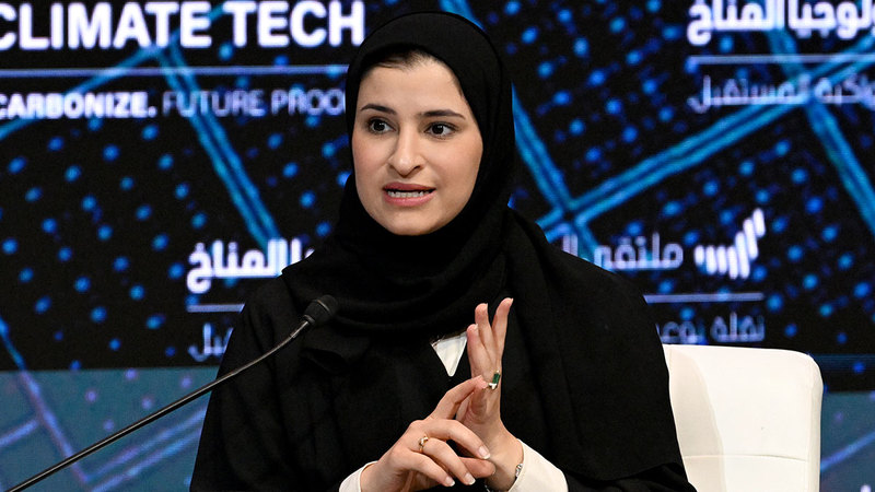 سارة الأميري: &laquo;الإمارات تضخ استثمارات مستمرة لخفض الانبعاثات الكربونية في مختلف القطاعات وخاصة الصناعة&raquo;.