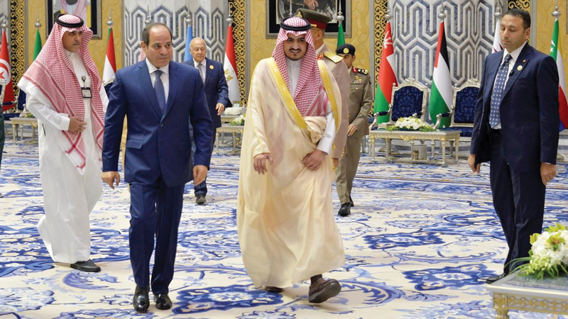 الرئيس المصري عبدالفتاح السيسي لدى وصوله جدة. واس