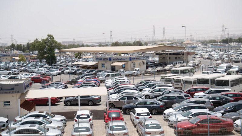 وكالات للسيارات تطرح حزم تسهيلات لتشجيع المتعاملين على شراء سيارات مستعملة.    تصوير: أحمد عرديتي