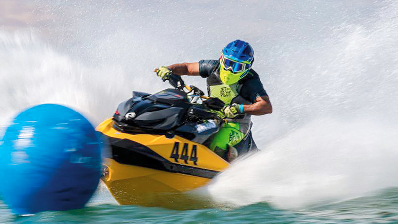 محمد محسن يخطف الأضواء في بولندا.    من المصدر