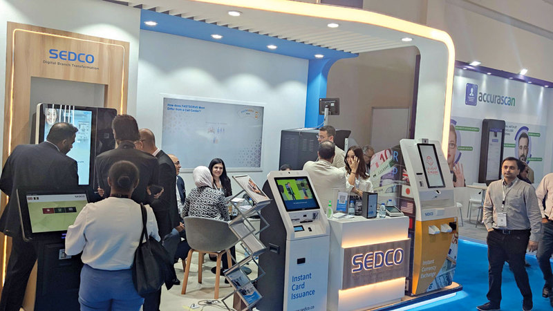 الذكاء الاصطناعي أصبح يلعب دوراً أكثر توسعاً في دعم خدمات التسوق والتكنولوجيا المالية.   الإمارات اليوم