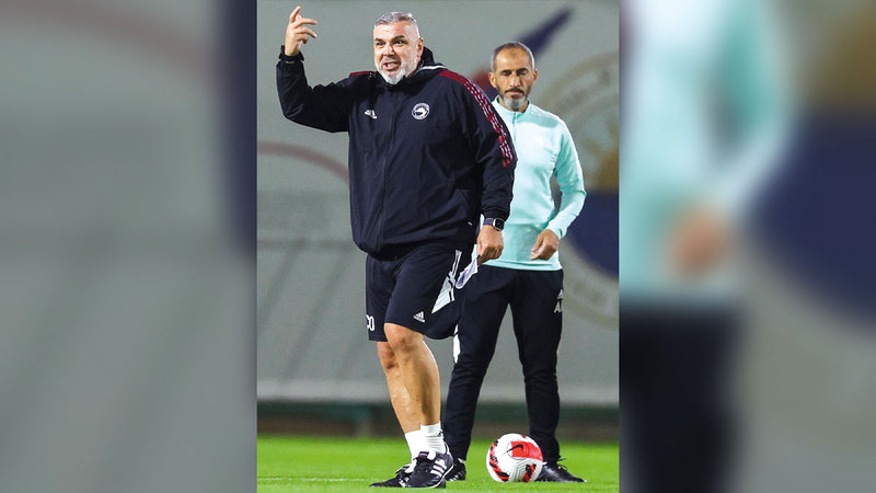 أولاريو كوزمين.   من المصدر