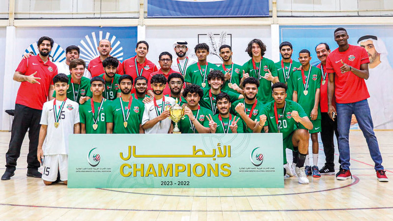 فرق الكرة الطائرة حققت درع التفوق العام للموسم بحصولها على أربع بطولات. من المصدر